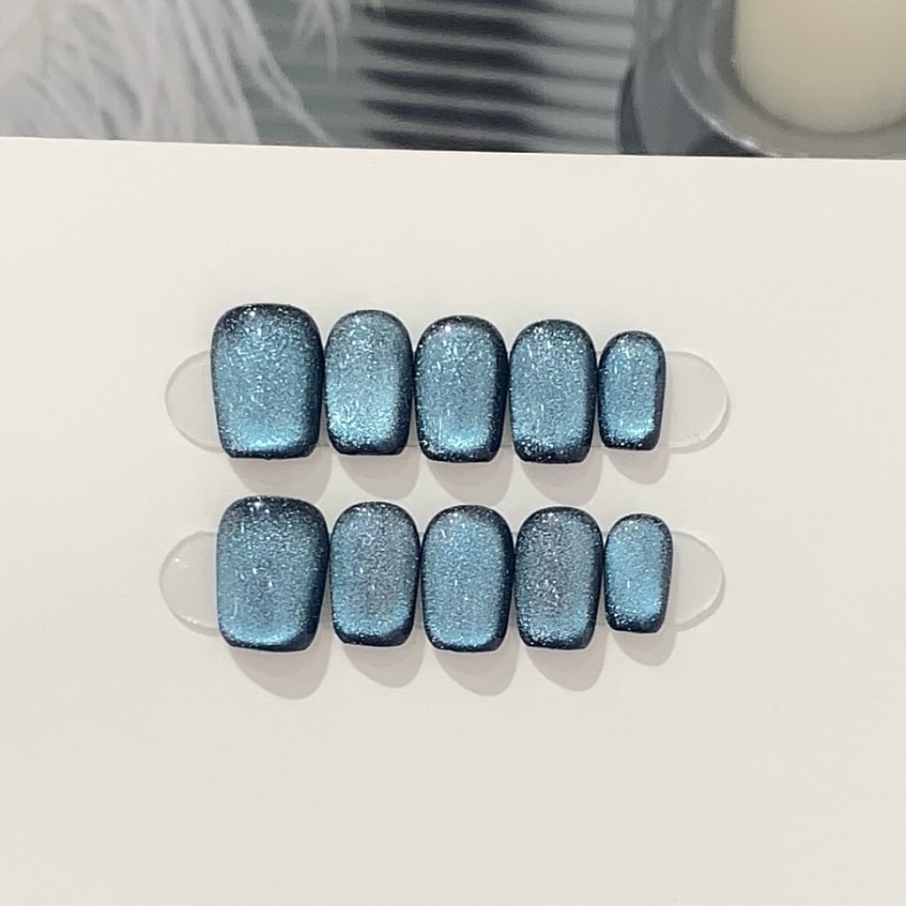 Blue cat eye Short nails with Black Base ,YZG
