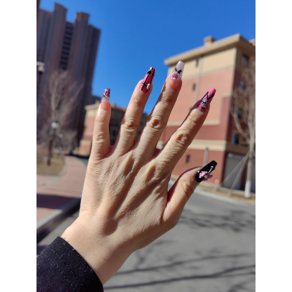 Pink-black nails with Bow & Pearl & Pachinko Charms,Heart Rhinestone,Cartoon Design ,NK