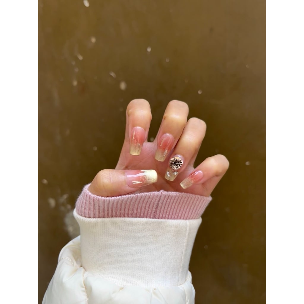 Pink cat eye Short-Square nails with Rhinestone,Flower Deaign ,YZG
